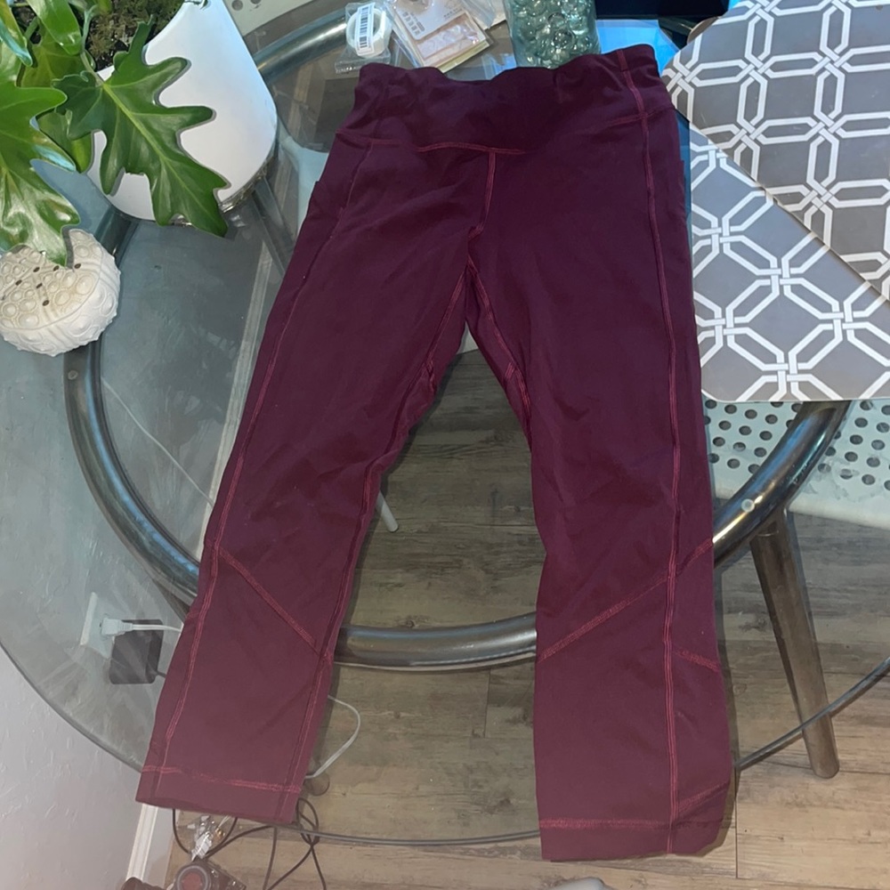 Maroon Lululemon Capri Leggings Size 6